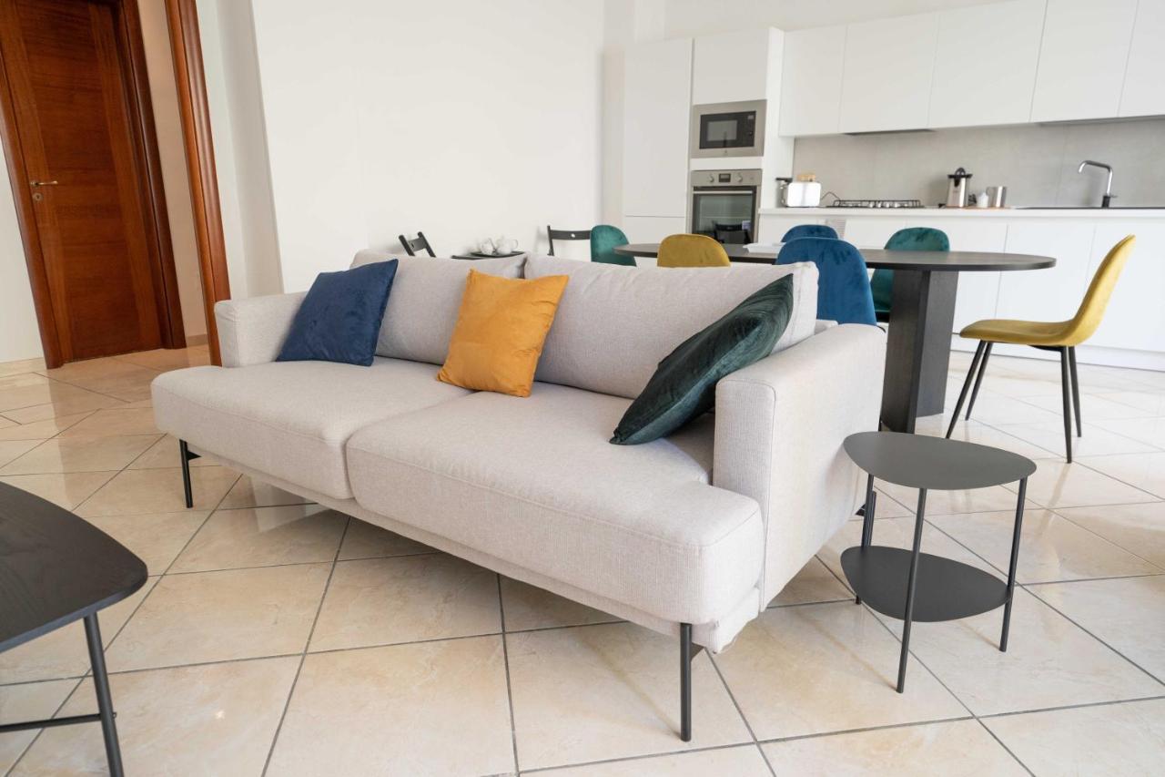 Chiaia Apartment San Pasquale By Dimorra Naples Exterior photo