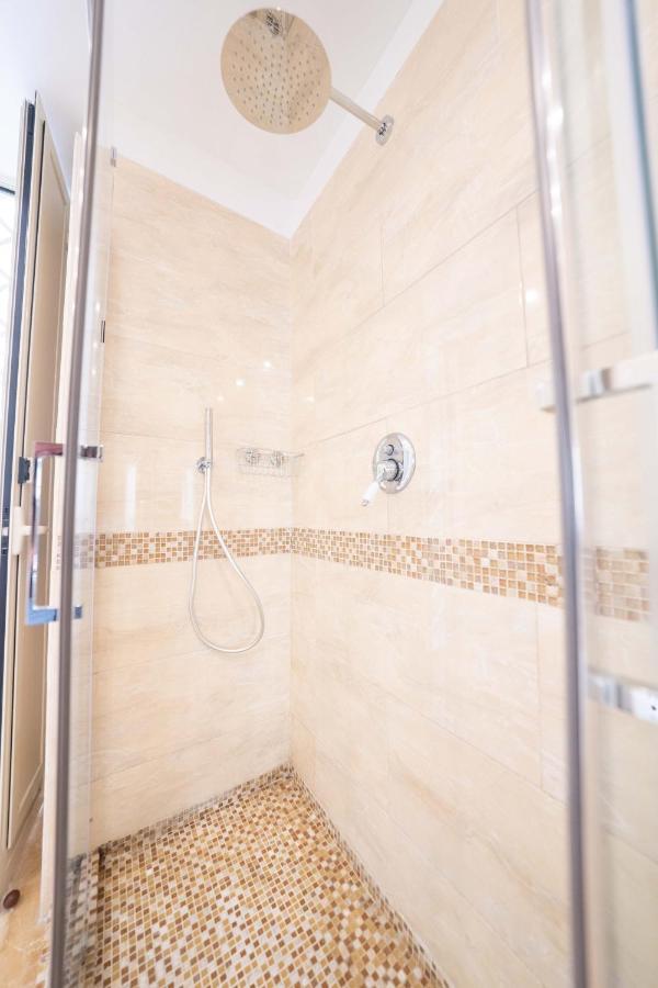 Chiaia Apartment San Pasquale By Dimorra Naples Exterior photo